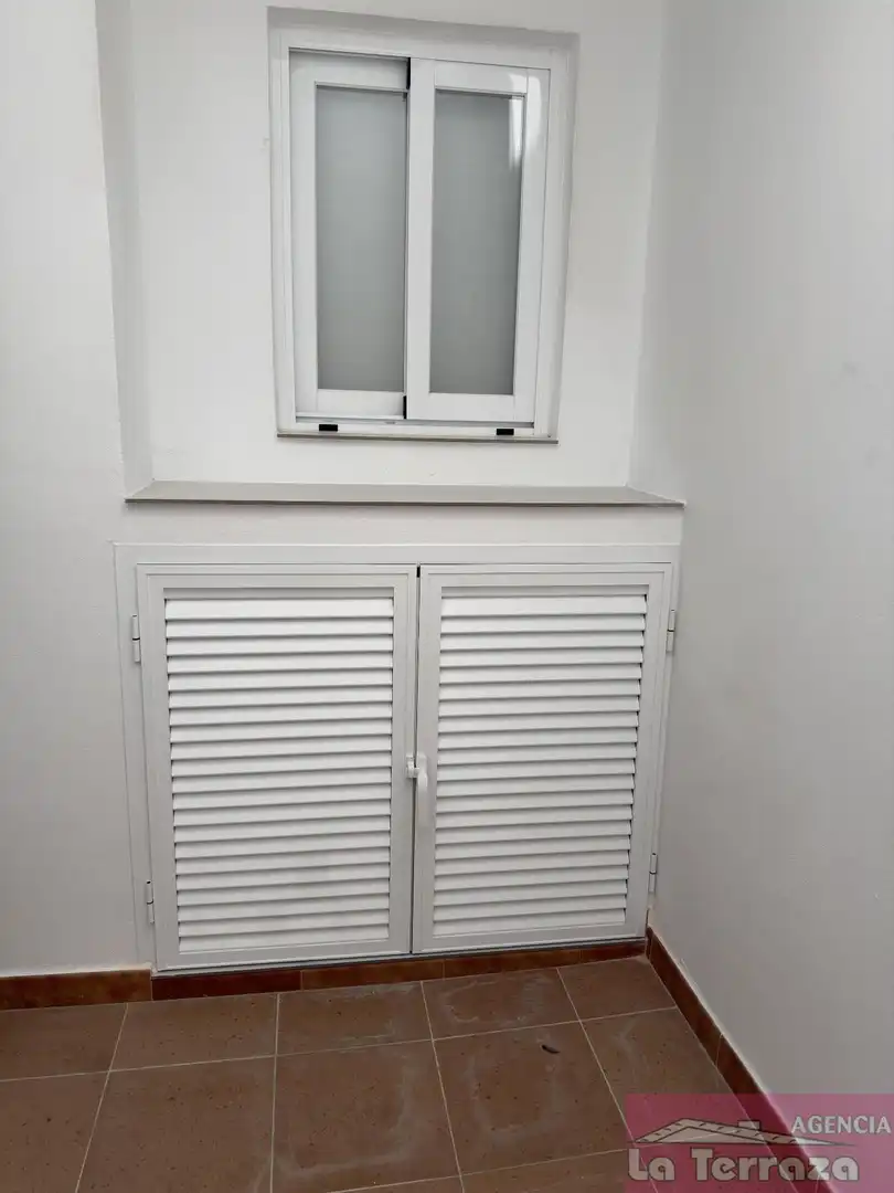 Terraza de Apartamento de alquiler en Estepona con Aire acondicionado