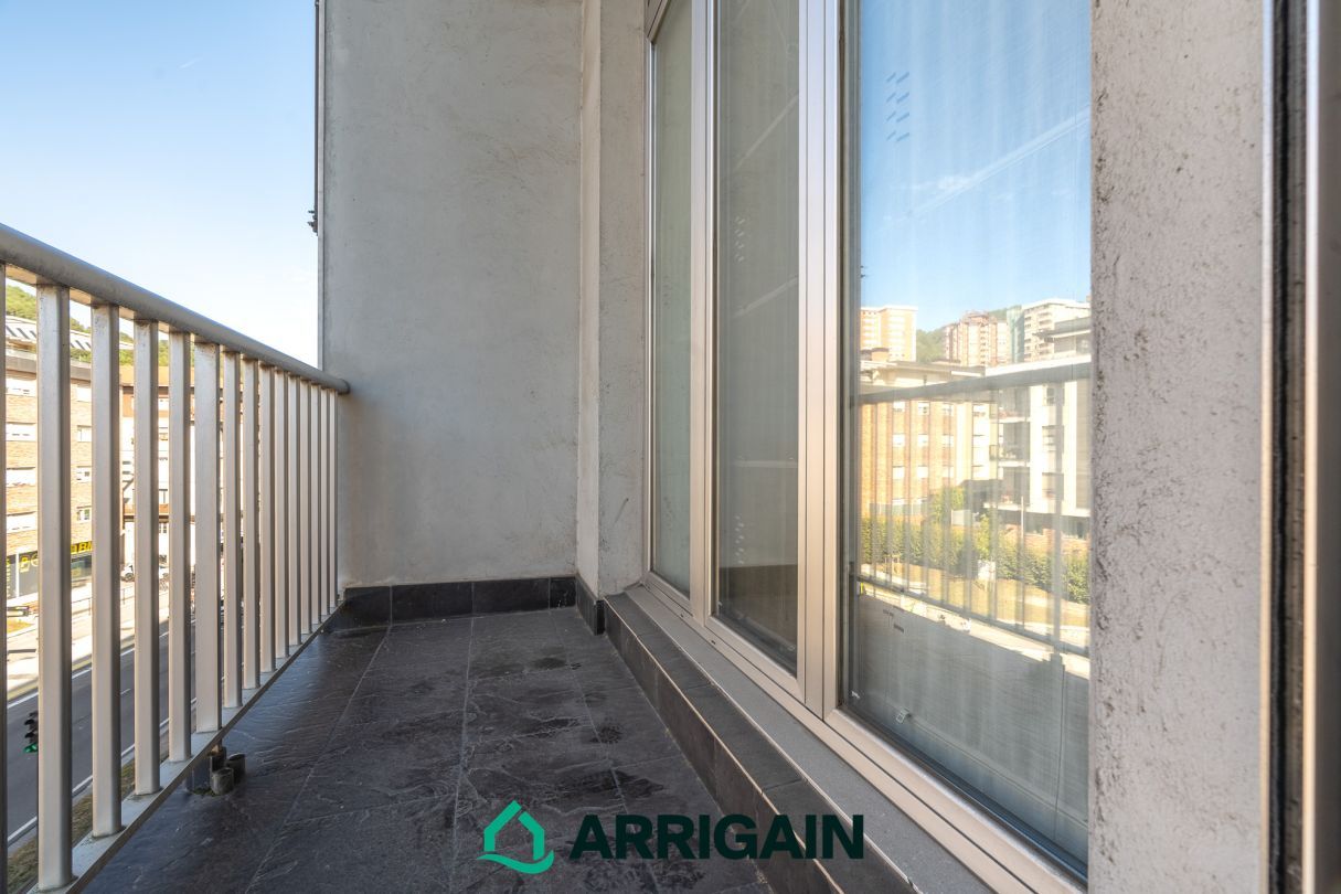 Terraza de Piso en venta en Donostia - San Sebastián  con Calefacción, Trastero y Balcón