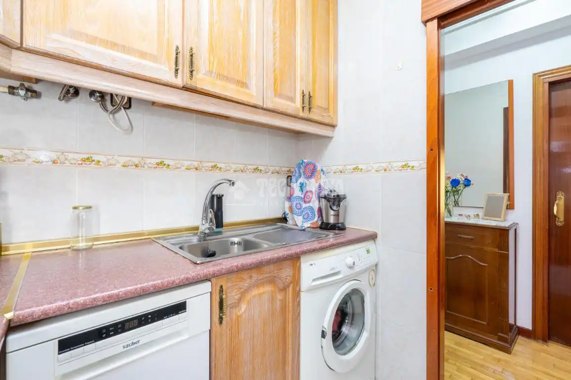 Cocina de Piso en venta en Coslada con Calefacción