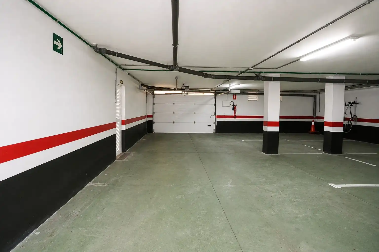 Aparcament de Casa o xalet en venda en Tegueste amb Terrassa, Traster i Balcó