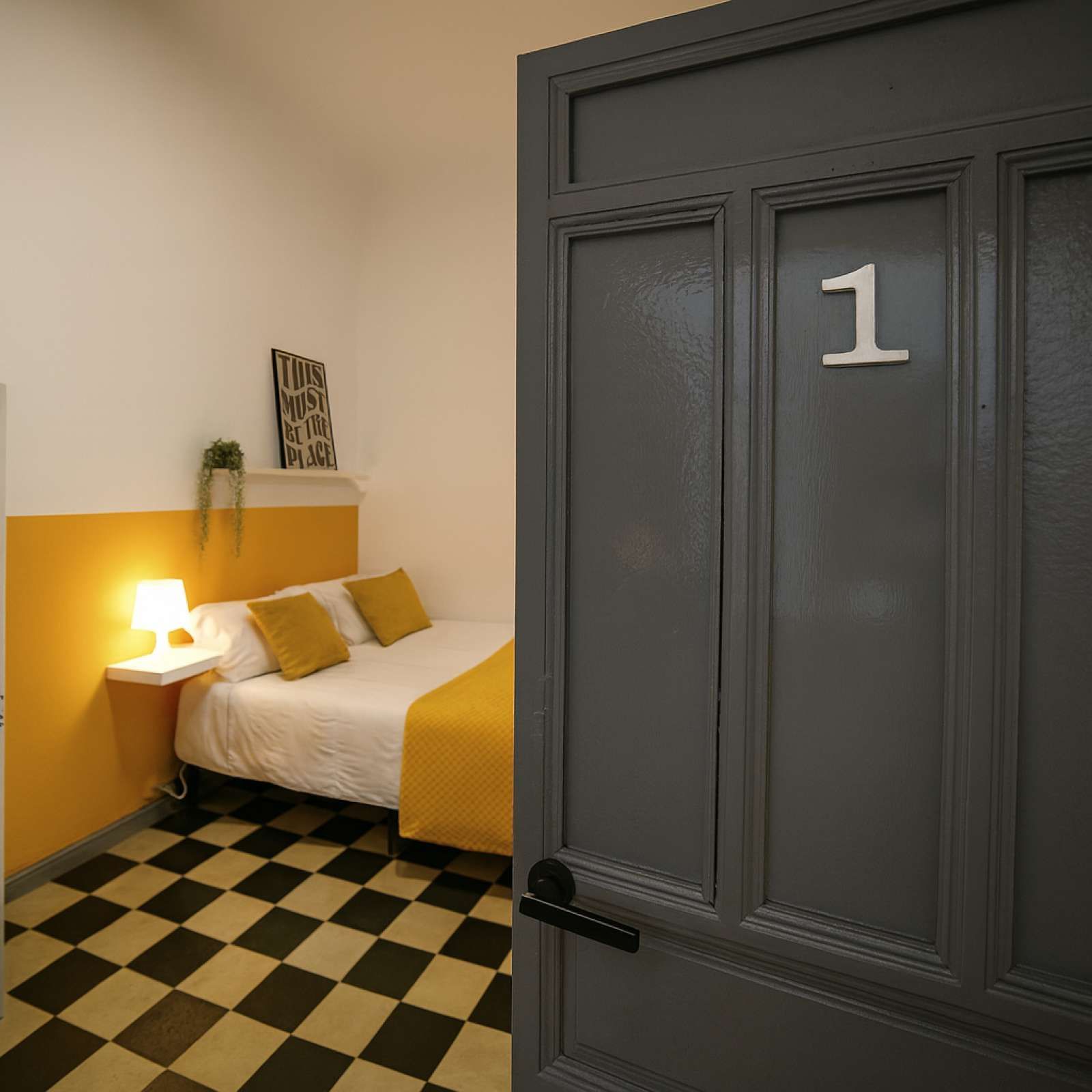 Dormitori de Pis per a compartir en  Granada Capital amb Aire condicionat, Calefacció i Terrassa