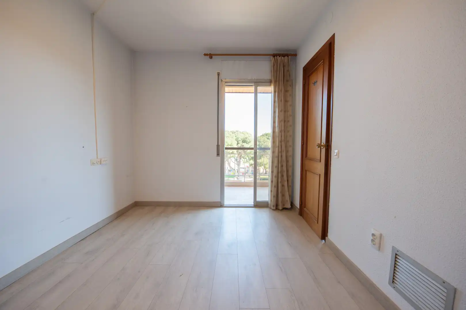 Dormitori de Pis en venda en Sant Feliu de Guíxols amb Aire condicionat, Calefacció i Parquet