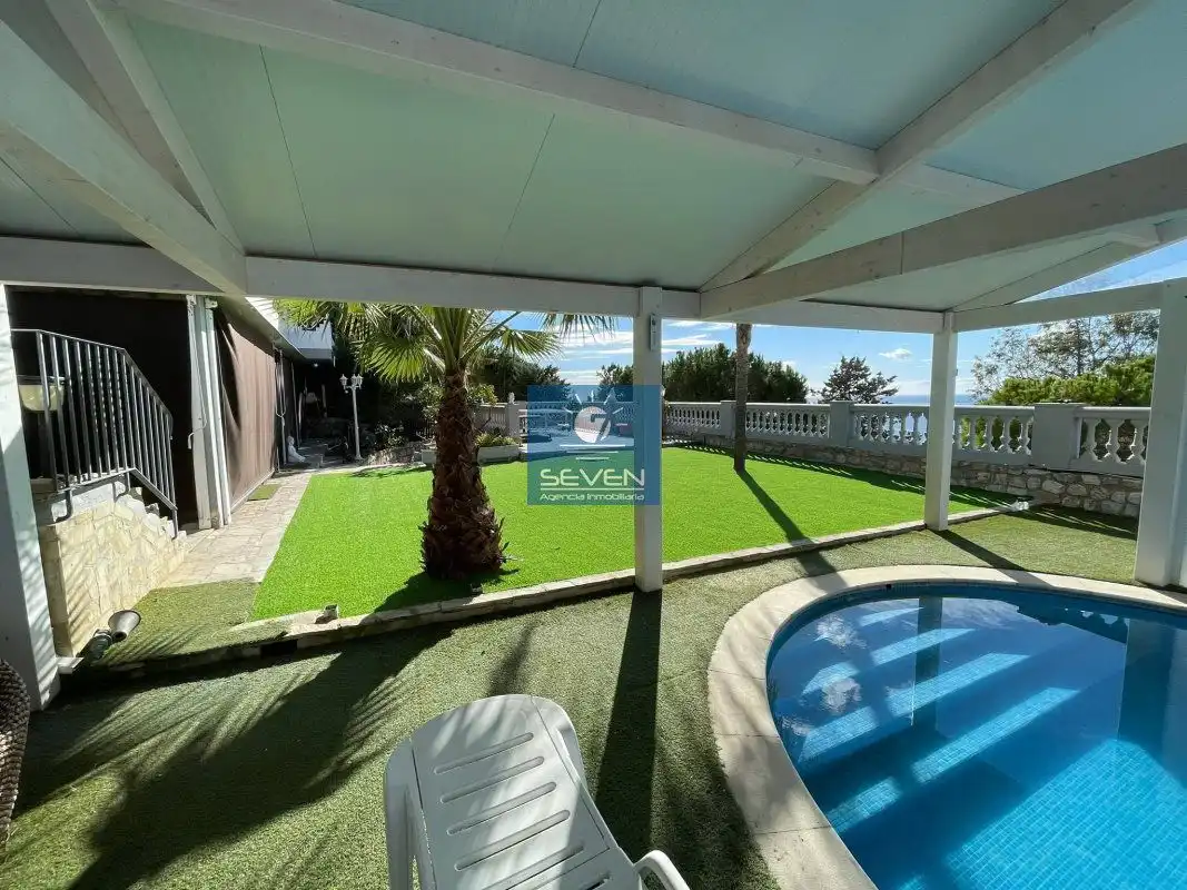 Villa con piscina in vendita a Delta, imagen 3