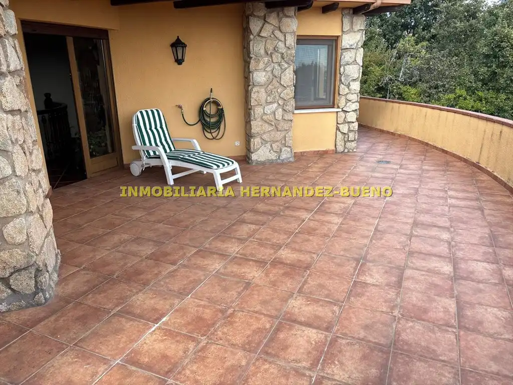 Terrassa de Casa o xalet en venda en Sequeros amb Calefacció, Jardí privat i Terrassa