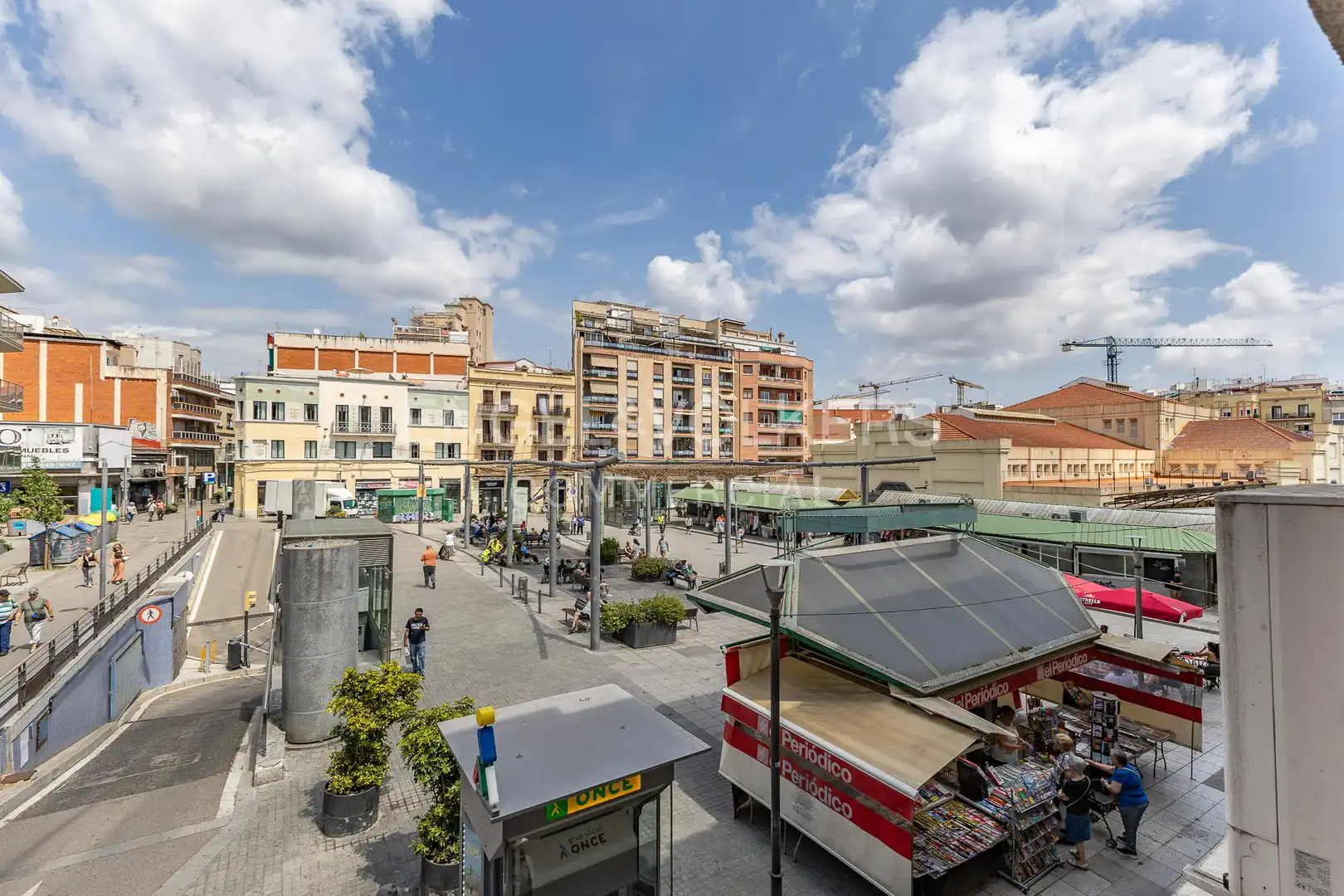 Exterior view of Commercial properties for sale in L'Hospitalet de Llobregat