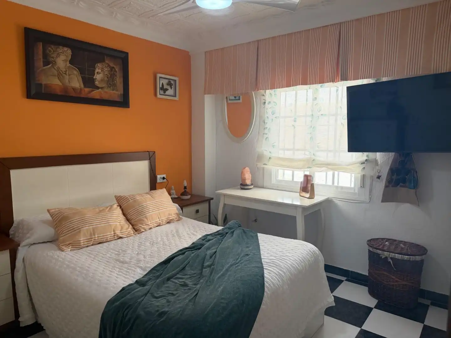 Habitación de Planta baja en venta en Huelva con Amueblado