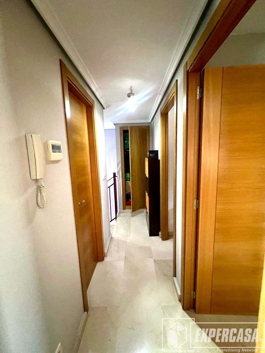 Attic for sale in Aldaia  with Air Conditioner, Terrace and Swimming Pool