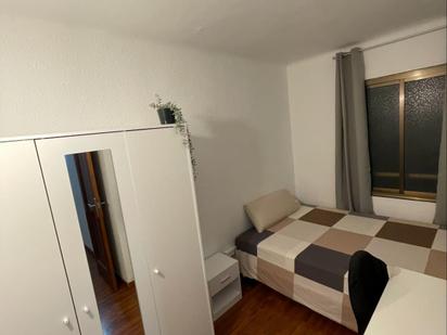 Dormitori de Apartament per a compartir en Santa Coloma de Gramenet