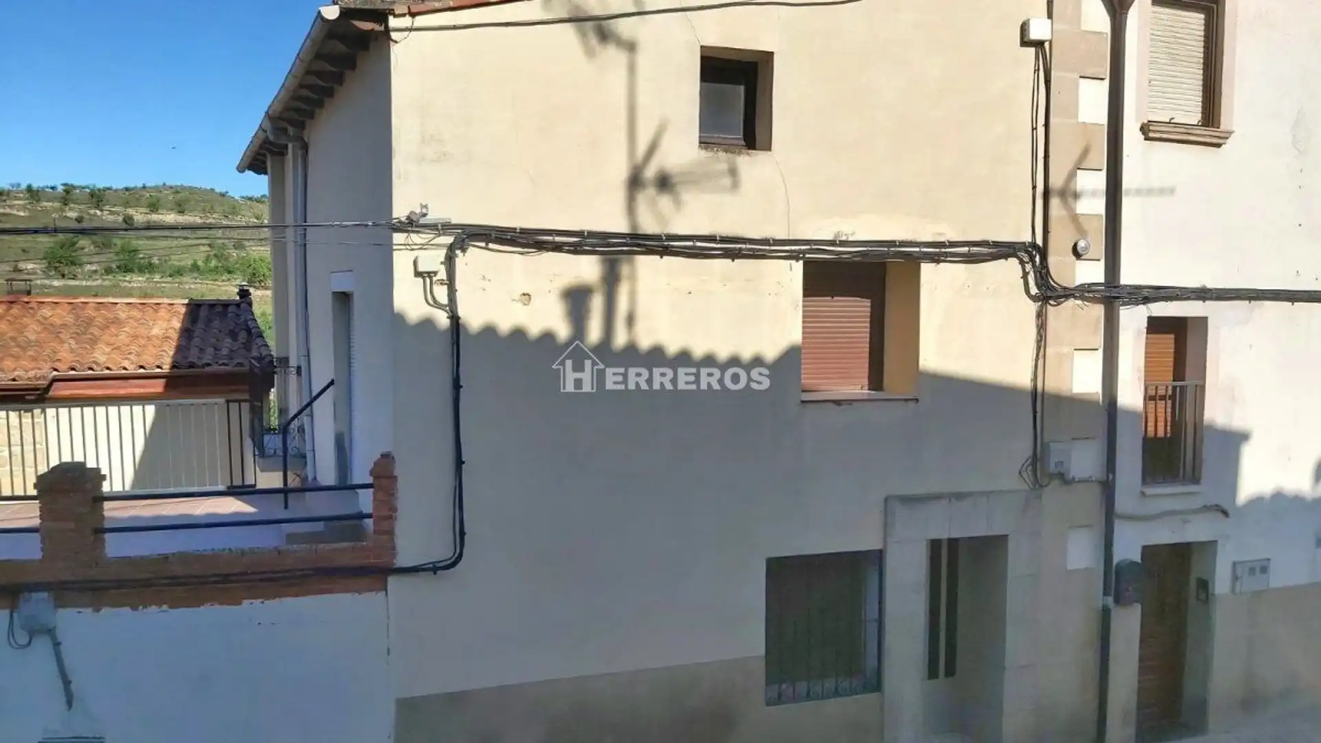 Exterior view of Single-family semi-detached for sale in Moreda de Álava / Moreda Araba  with Heating, Terrace and Storage room