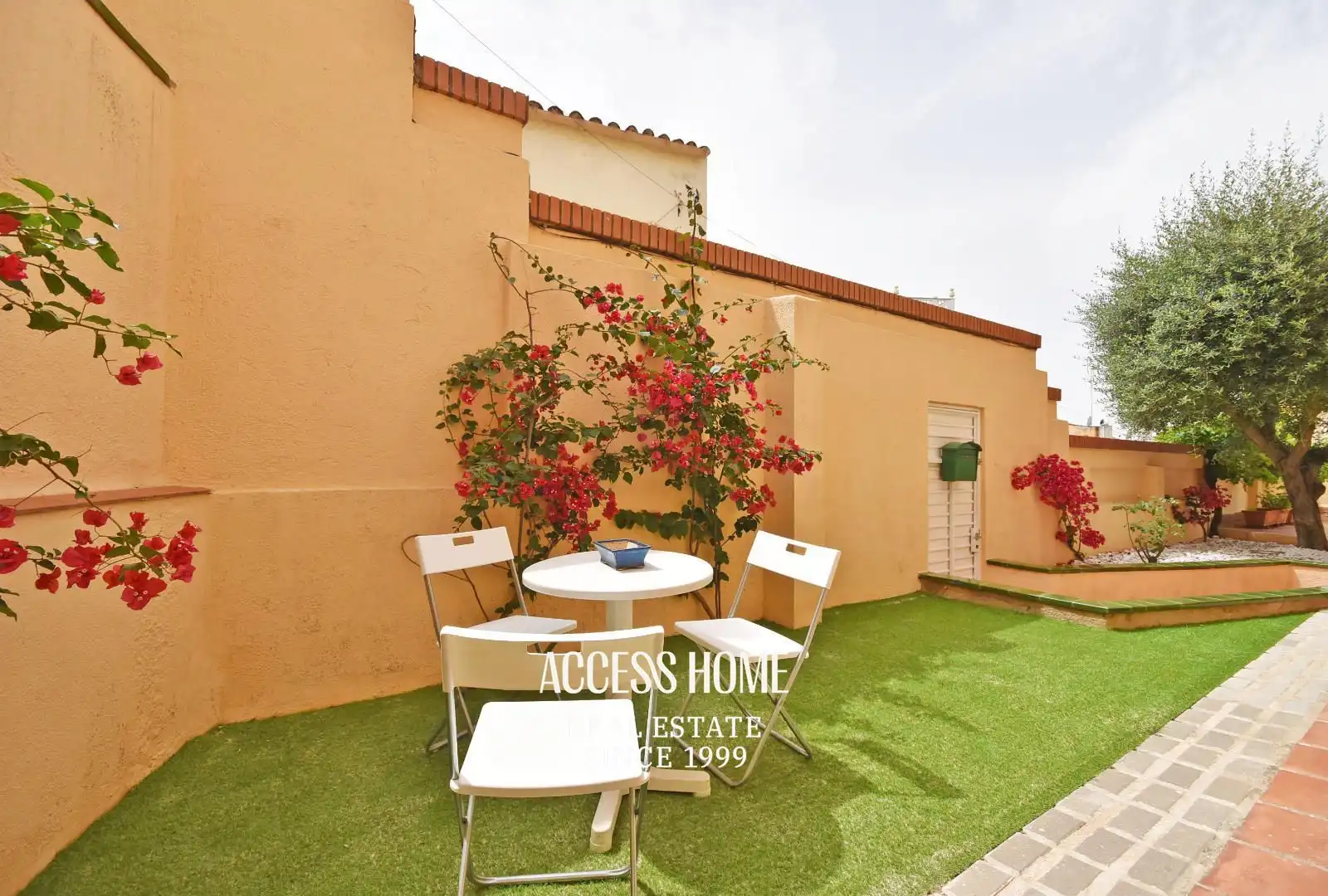 Terrace of Houses for sale in Tiana  with Air Conditioner, Heating and Terrace