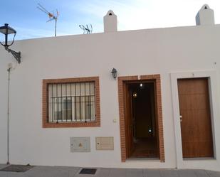 Vista exterior de Casa adosada en venda en Enix amb Terrassa i Balcó