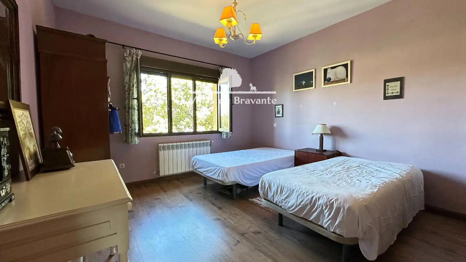 Bedroom of Houses for sale in Villanueva de la Cañada  with Air Conditioner, Heating and Parquet flooring