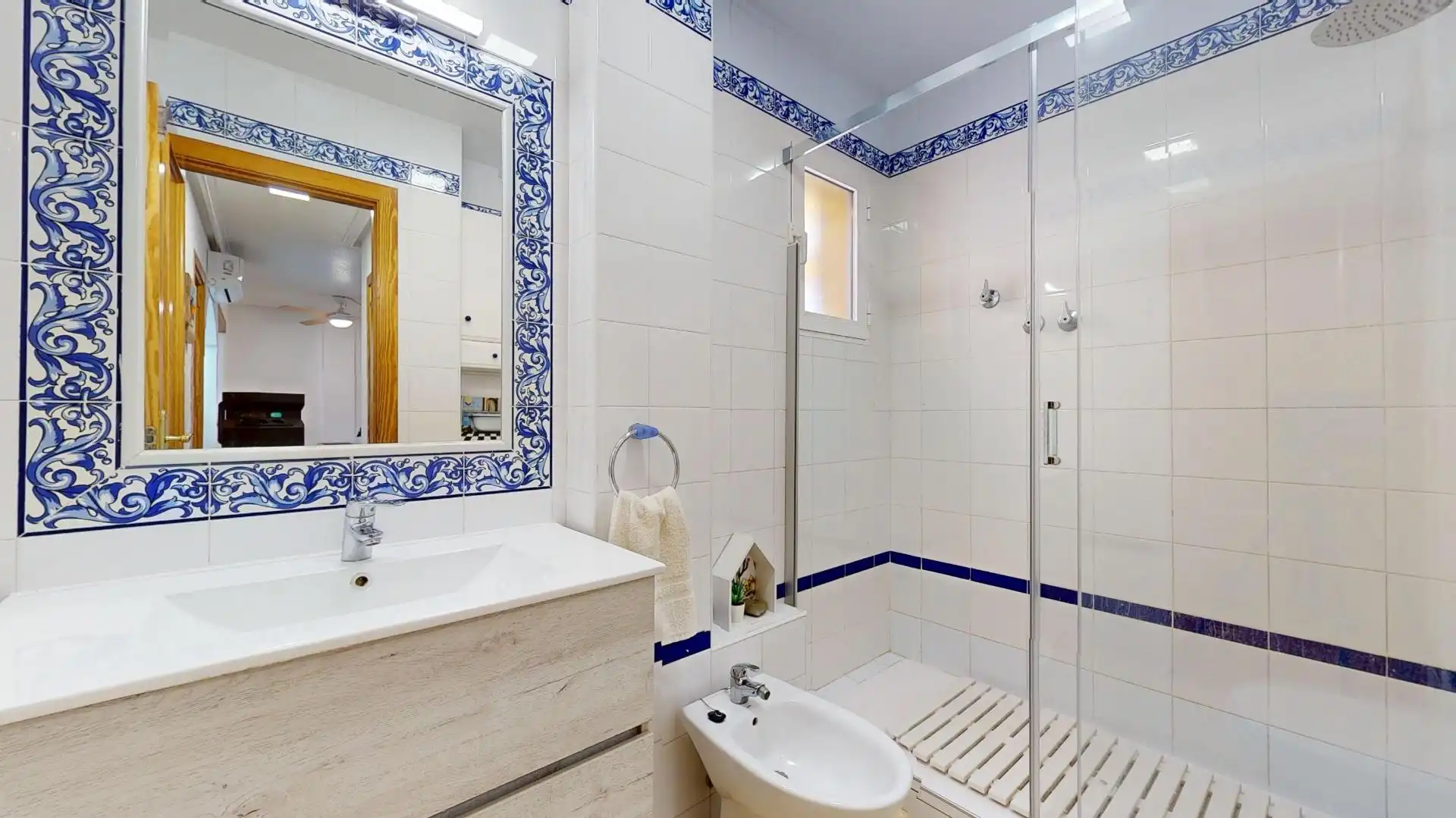 Bany de Casa o xalet en venda en Pilar de la Horadada amb Aire condicionat, Terrassa i Traster