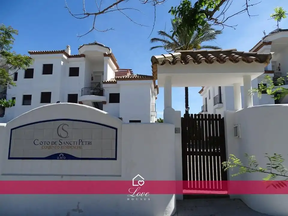 Exterior view of Apartments for sale in Chiclana de la Frontera  with Air Conditioner, Private garden and Community pool