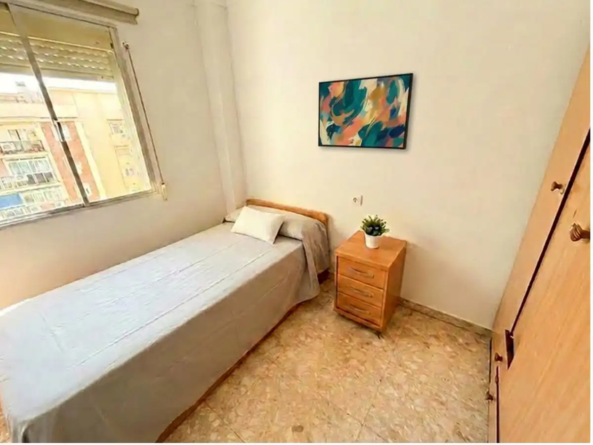 Habitación de Piso en venta en Málaga con Amueblado