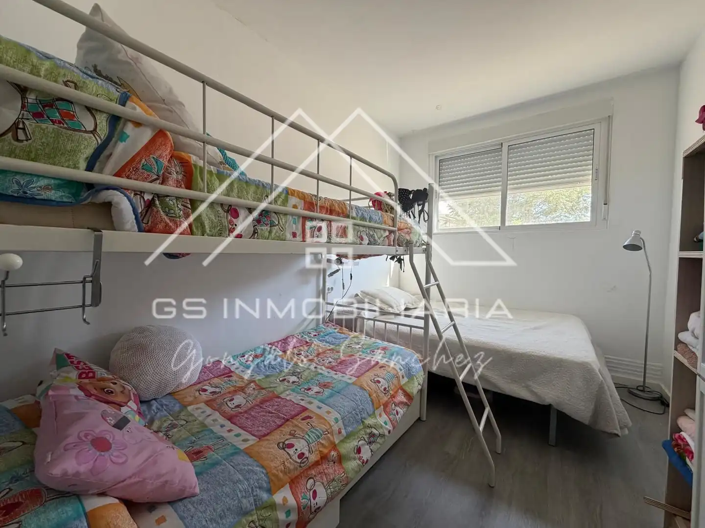 Schlafzimmer von Residential zum Verkauf in Lucena