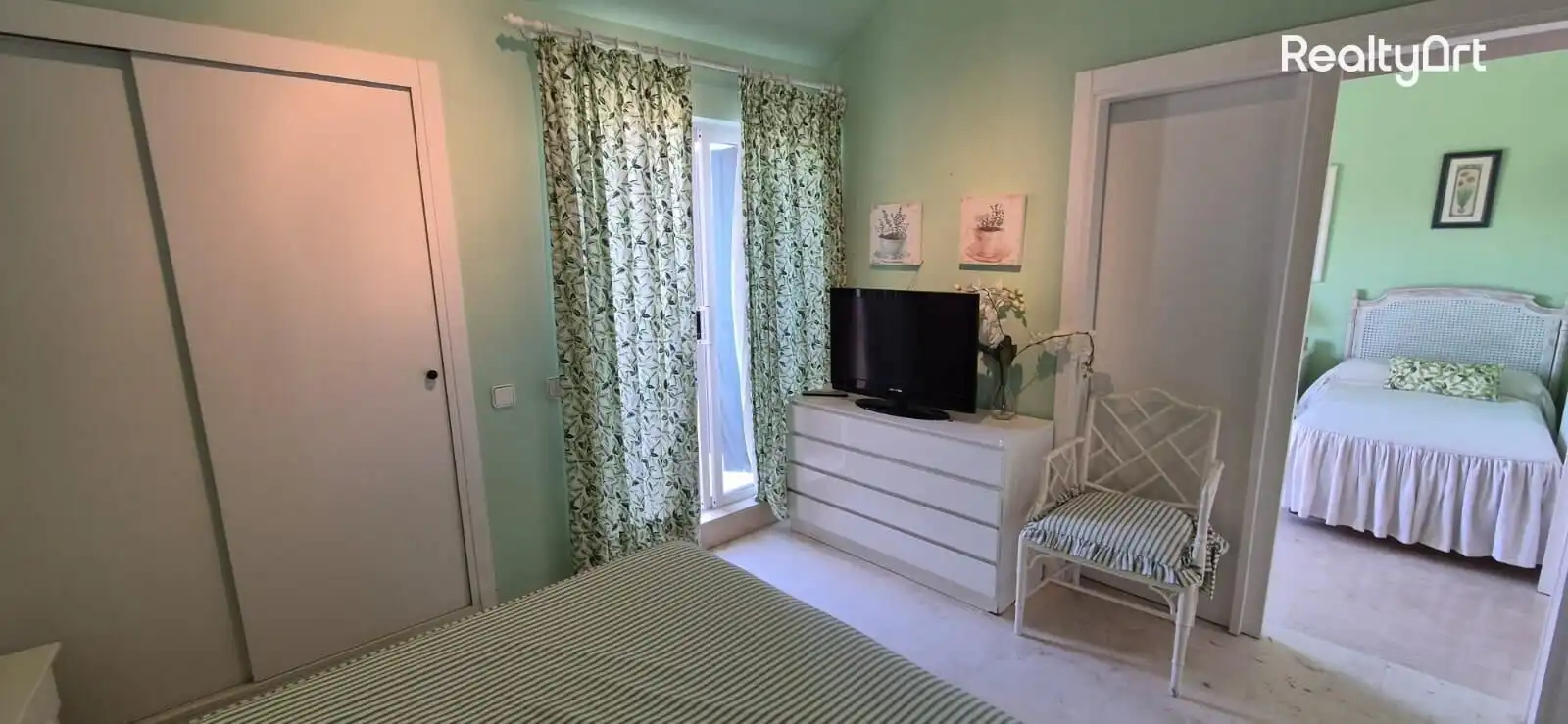 Habitación de Ático en venta en Sotogrande con Terraza y Alarma