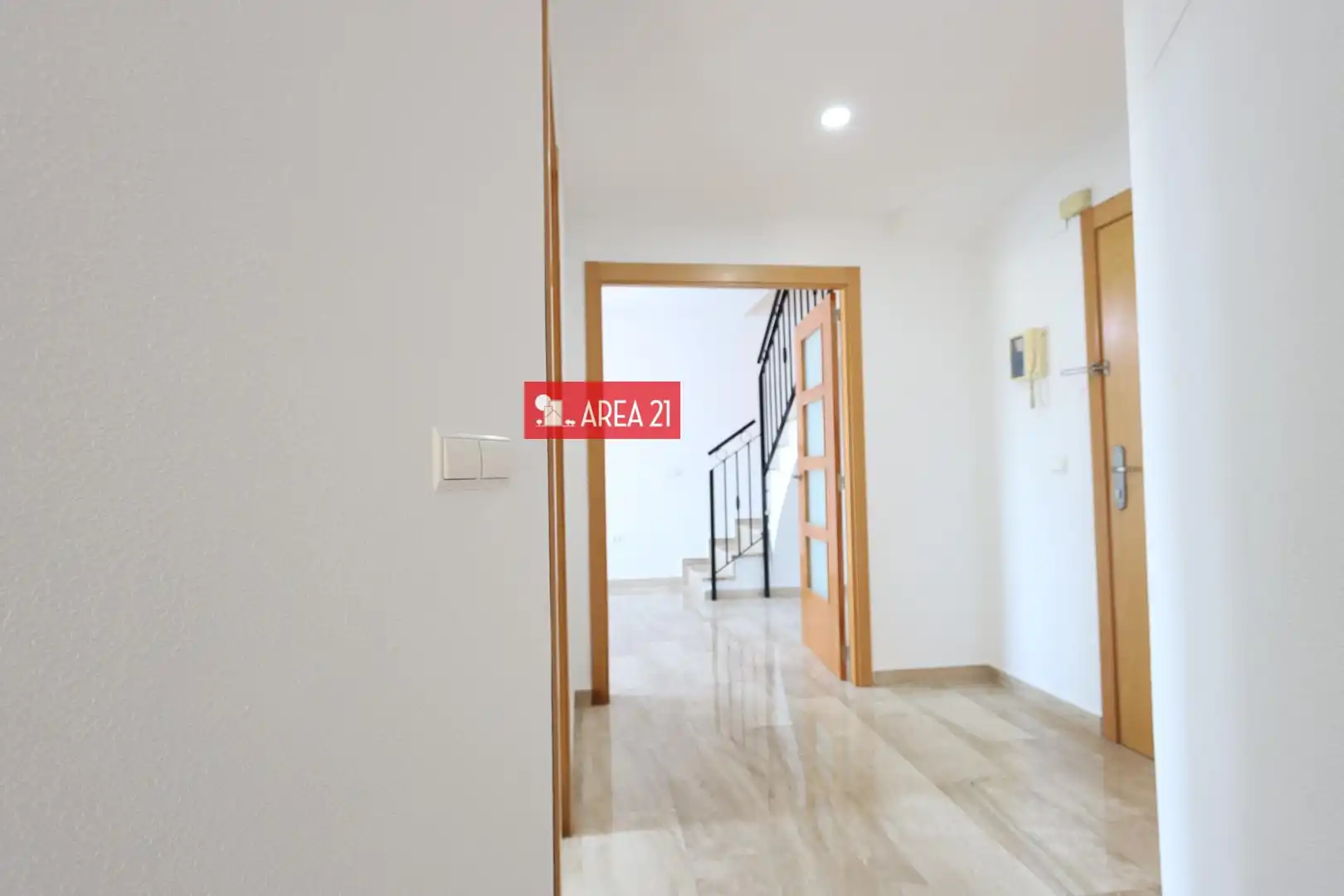 Duplexes for rent in La Pobla de Vallbona  with Balcony