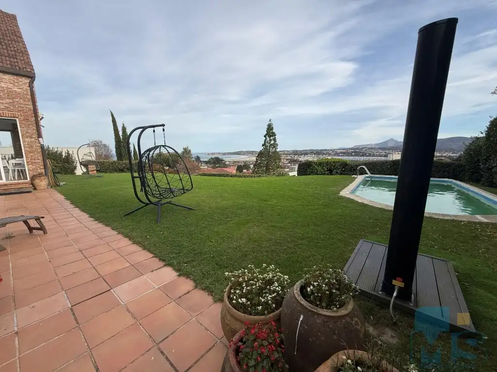 Jardí de Casa o xalet en venda en Hondarribia