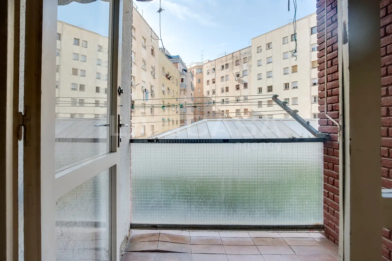 Piso con terraza en venta en Carrer de les Camèlies, imagen 12