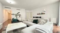 Living room of Flat to rent in  Barcelona Capital  with Air Conditioner, Parquet flooring and Furnished