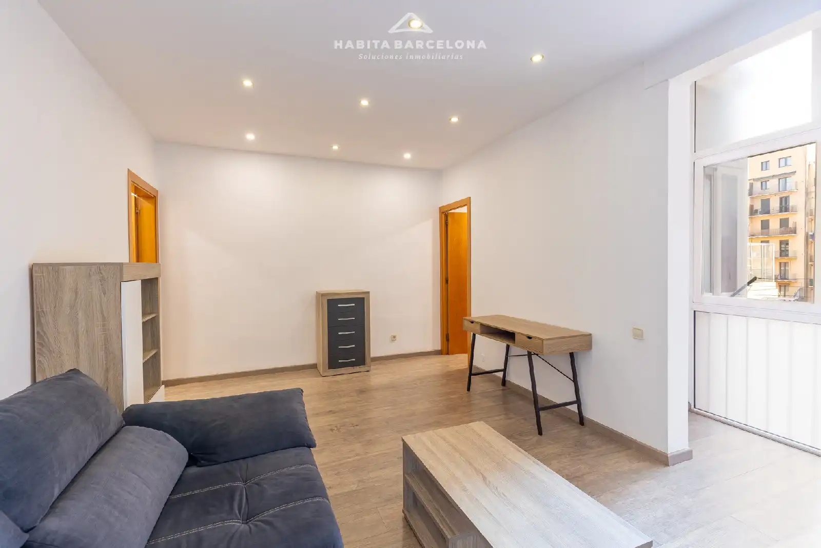 Wohnung zum Verkauf in Barcelona mit Klimaanlage, Heizung und Parkett