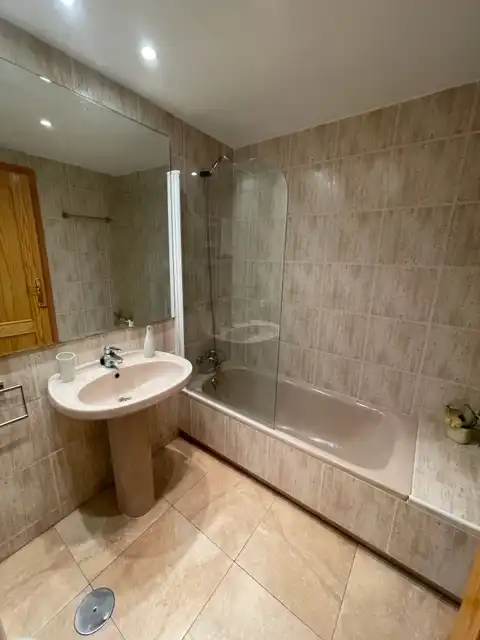 Bathroom of Apartments for rent in El Campello  with Air Conditioner, Heating and Furnished