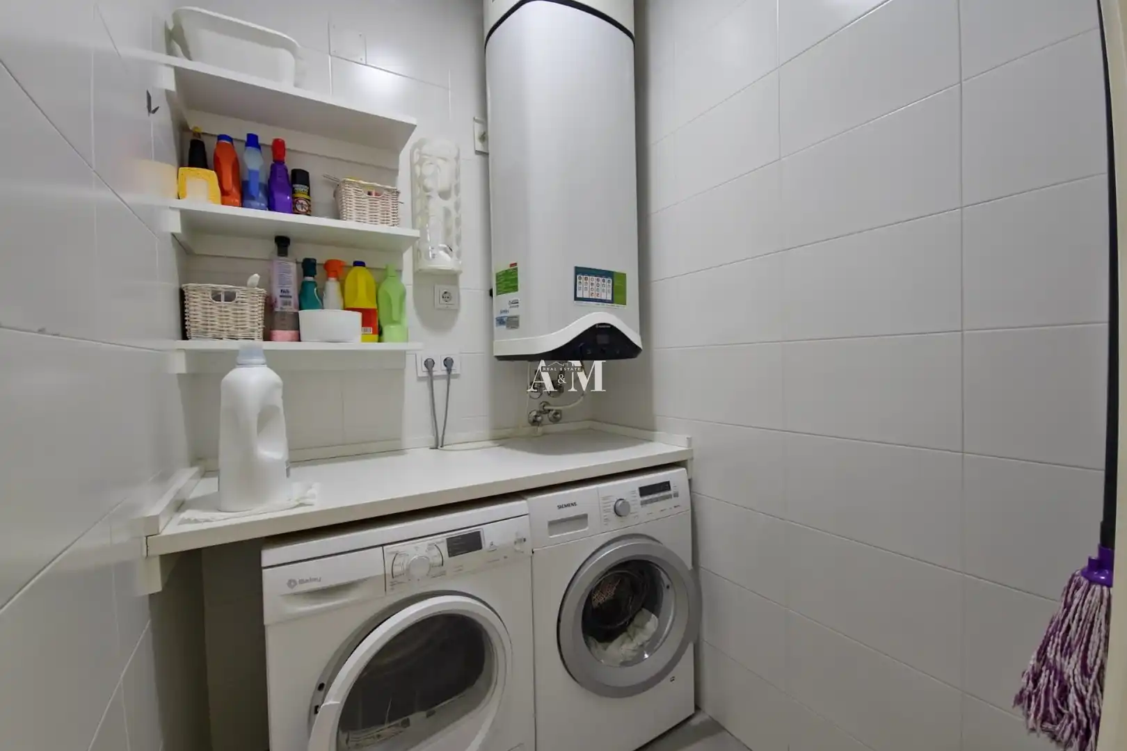 Badezimmer von Haus oder Chalet zur Miete in Dolores mit Heizung, Privatgarten und Terrasse