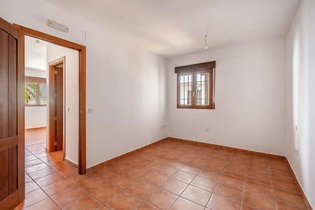 Bedroom of Office for sale in Granada