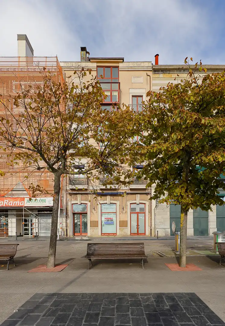 Außenansicht von Geschaftsraum zum Verkauf in Gijón  mit Klimaanlage