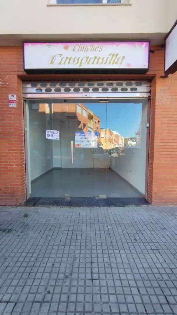 Locale commerciale in affitto a Crevillet - Pinar Alto