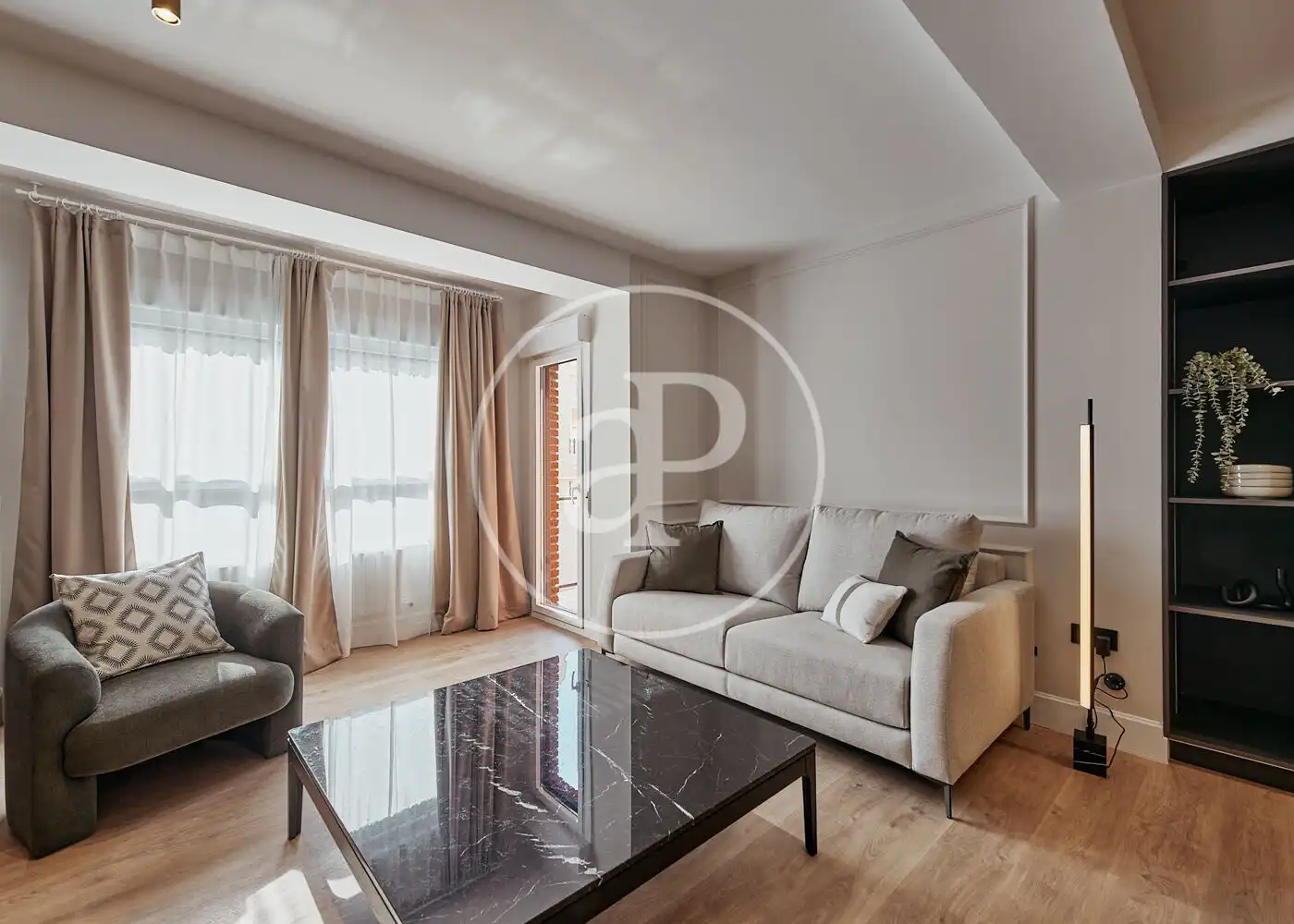 Living room of Flat for sale in  Madrid Capital  with Air Conditioner, Heating and Terrace