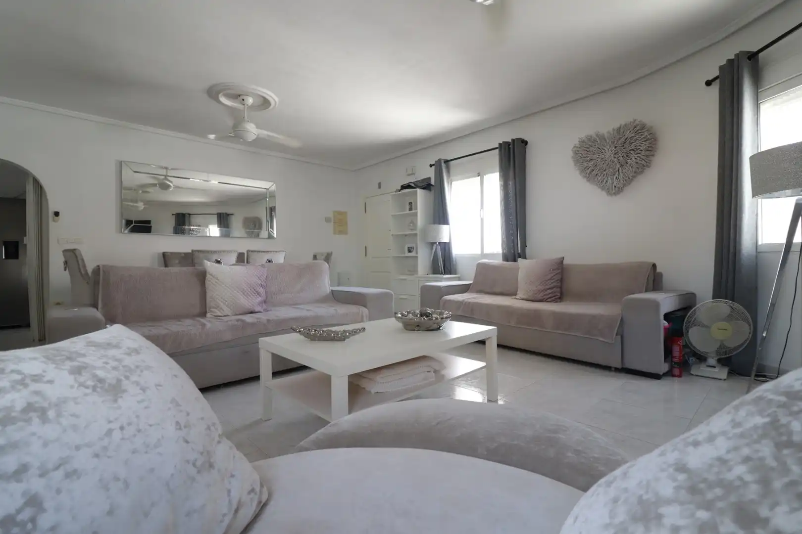 Sala d'estar de Casa o xalet en venda en Benijófar amb Terrassa i Piscina