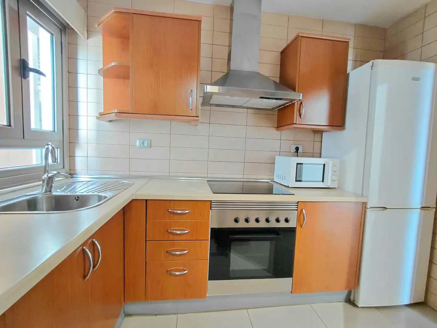 Kitchen of Flat for rent in Las Palmas de Gran Canaria  with Furnished, Oven and Washing machine