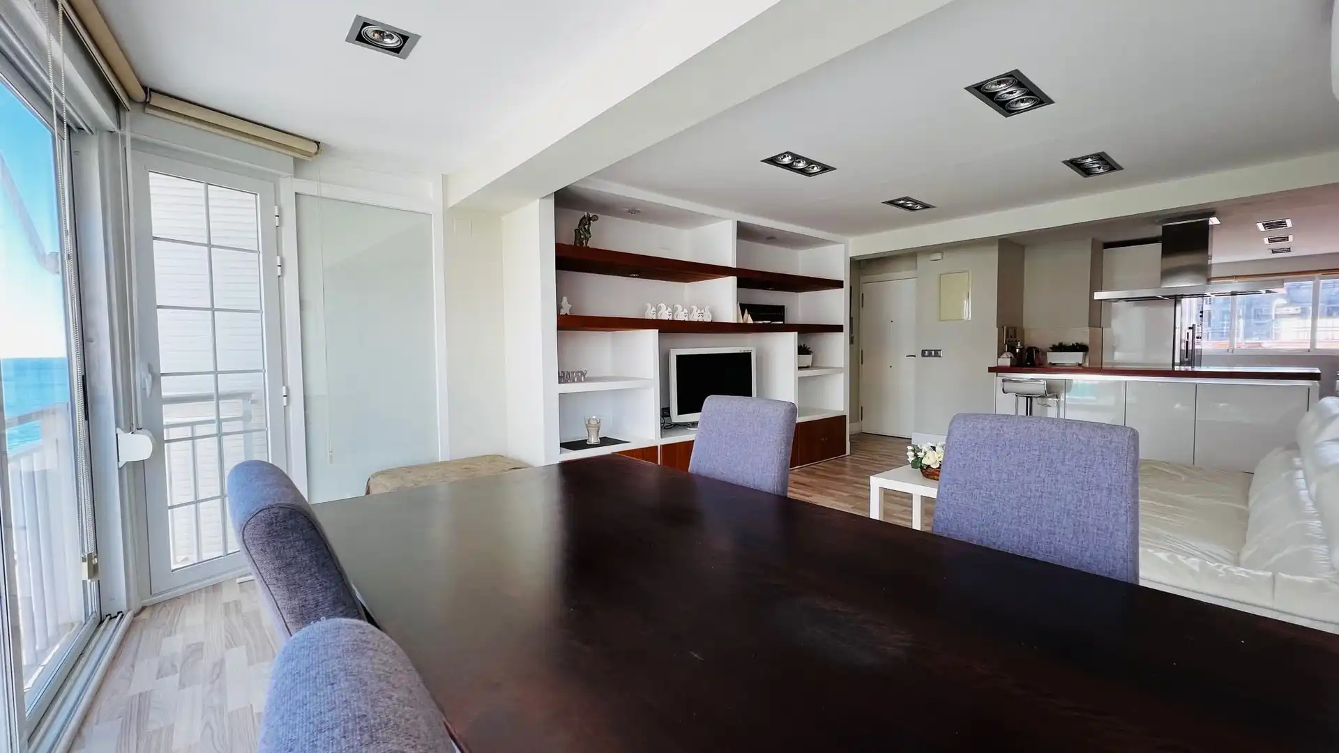 Menjador de Apartament en venda en Benidorm amb Aire condicionat, Calefacció i Terrassa