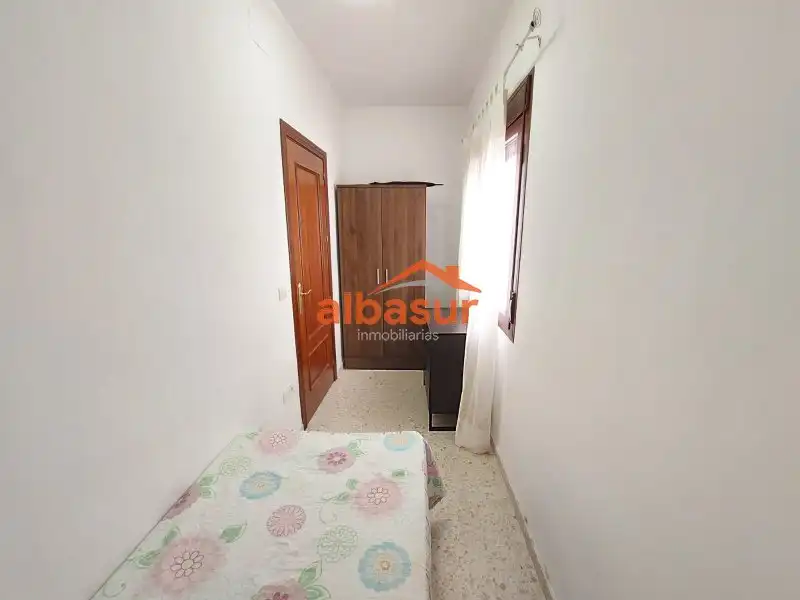Habitación de Piso en venta en Fernán-Núñez con Amueblado