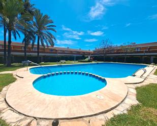 Piscina de Casa adosada en venda en Dénia amb Aire condicionat, Terrassa i Moblat