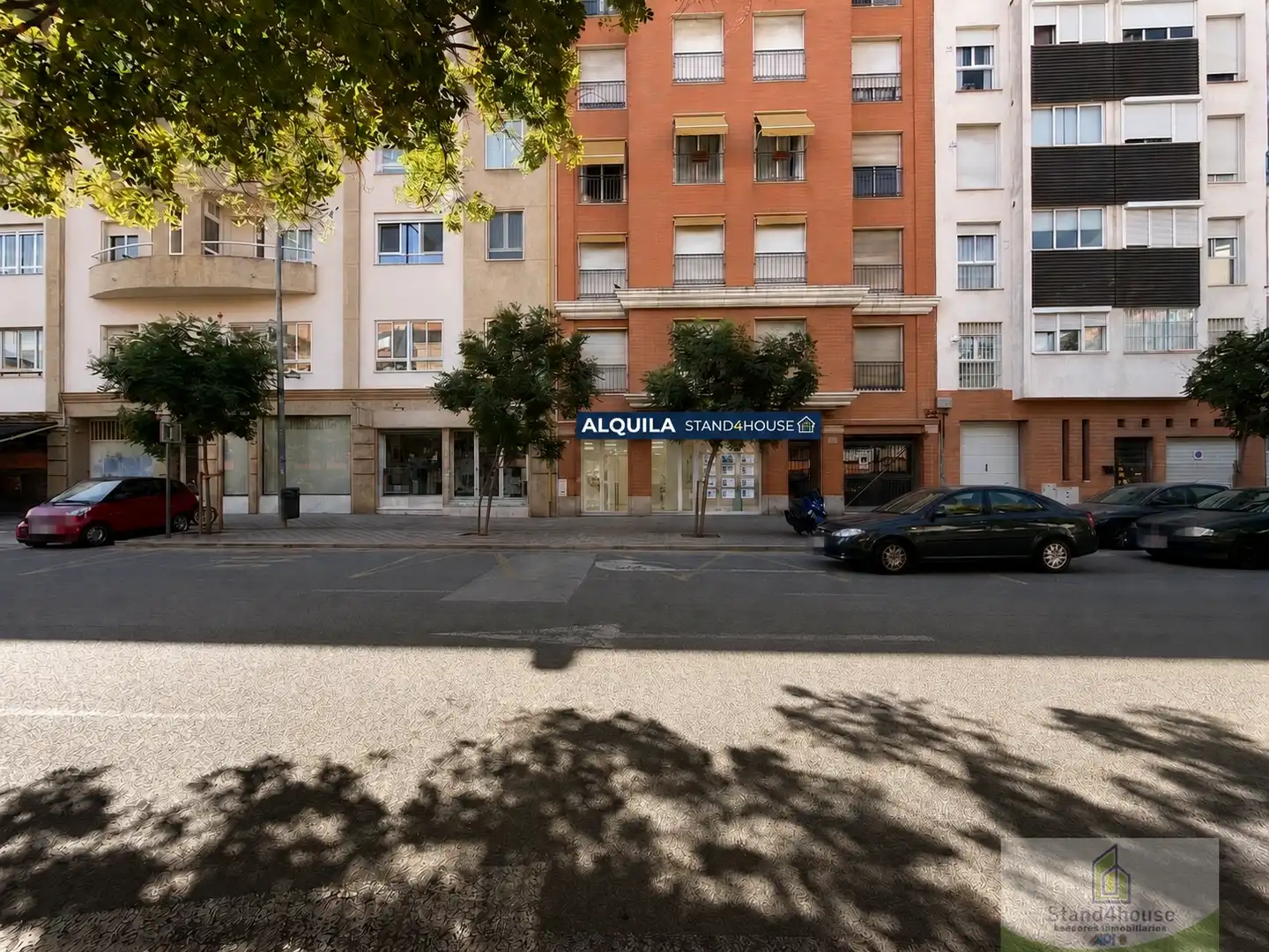 Vista exterior de Local de alquiler en Sevilla con Aire acondicionado