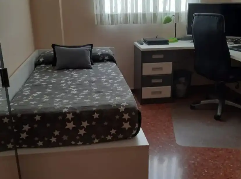 Habitación de Piso de alquiler en Torrent con Aire acondicionado, Trastero y Horno