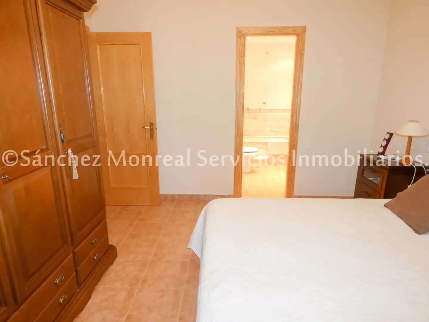 Casa adosada en venta en Avenida de la Cruz Roja, Alcázar de San Juan