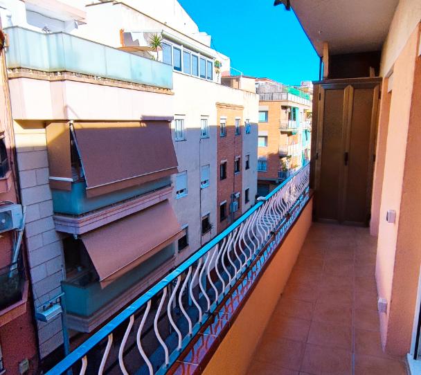 Photo 1 of Flat to rent in La Prosperitat, Barcelona