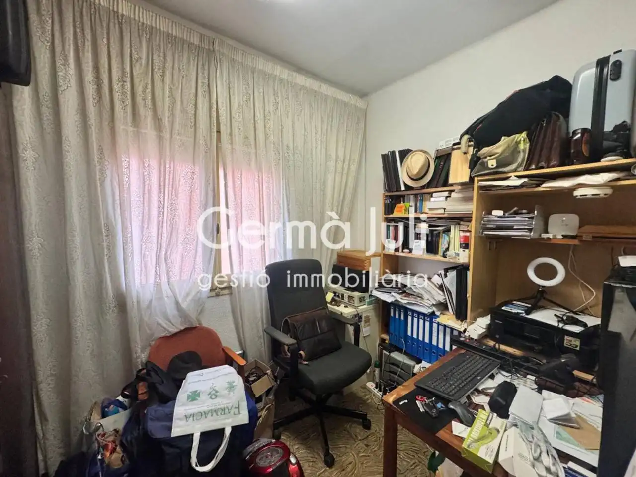 Habitación de Piso en venta en Badalona con Aire acondicionado, Jardín privado y Terraza
