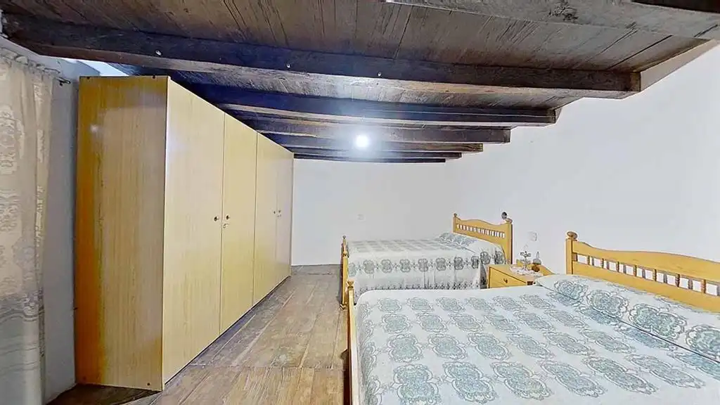 Schlafzimmer von Einfamilien-Reihenhaus zum Verkauf in Asparrena mit Möbliert