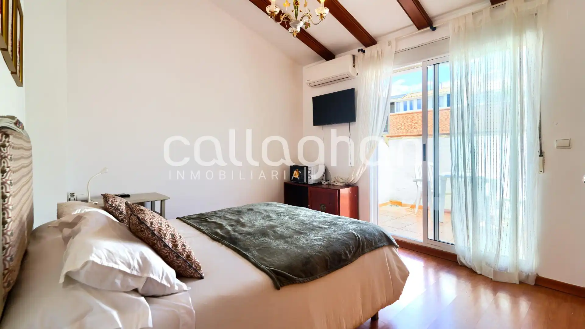 Dormitori de Casa adosada en venda en Sedaví amb Aire condicionat, Calefacció i Terrassa