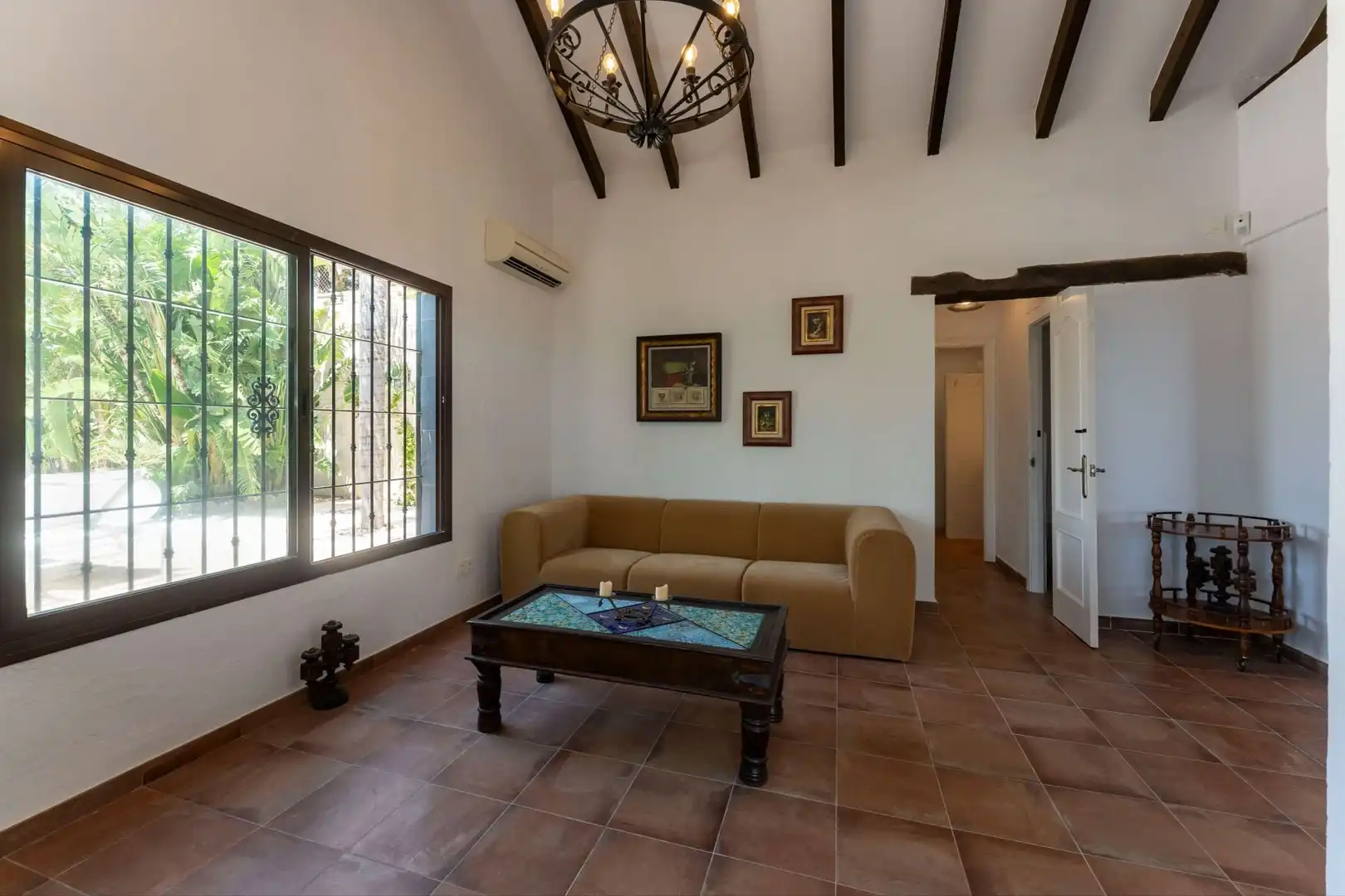 Sala de estar de Finca rústica en venta en Monda con Aire acondicionado y Piscina