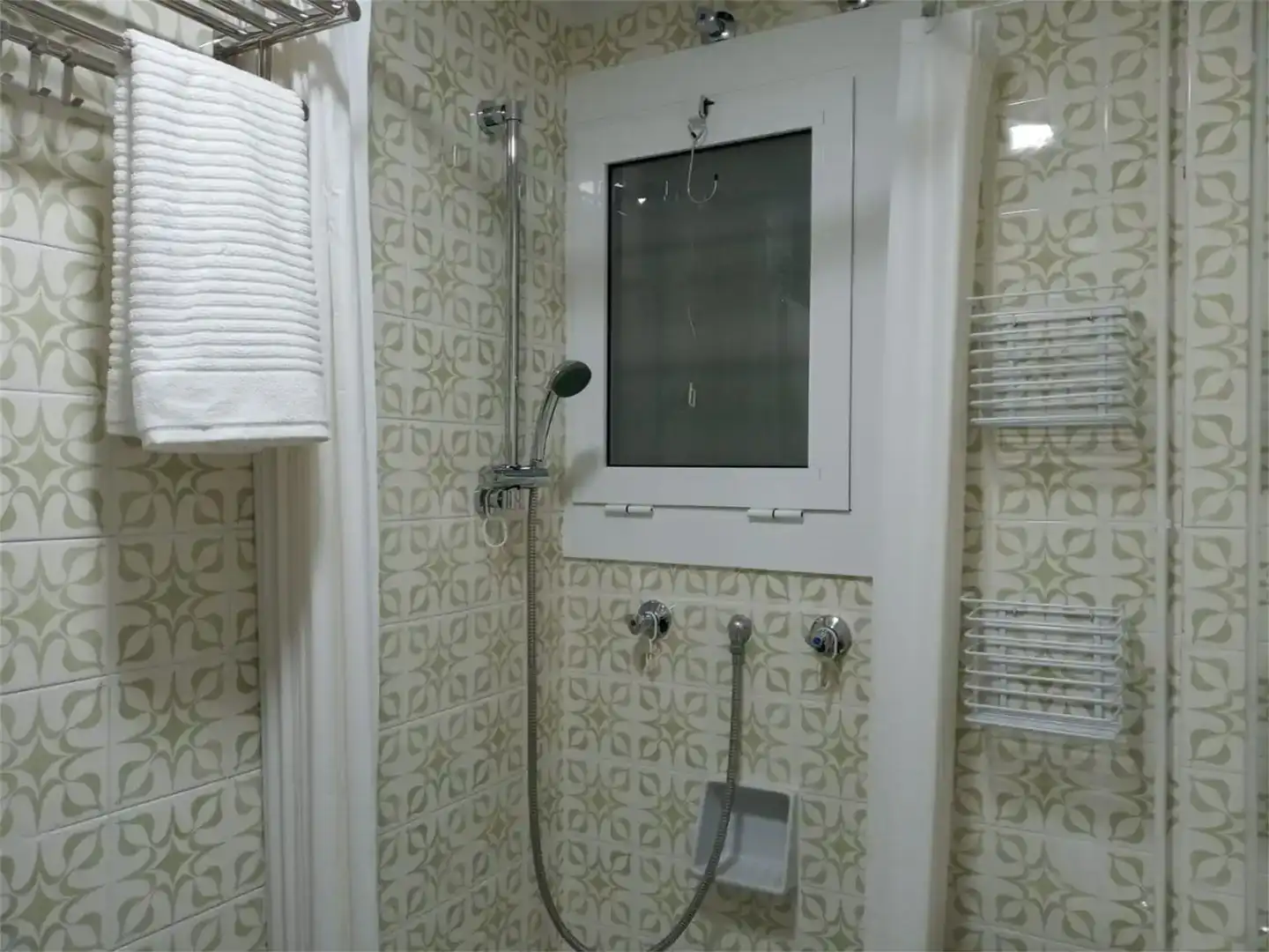 Bany de Apartament en venda en Tossa de Mar amb Piscina i Balcó