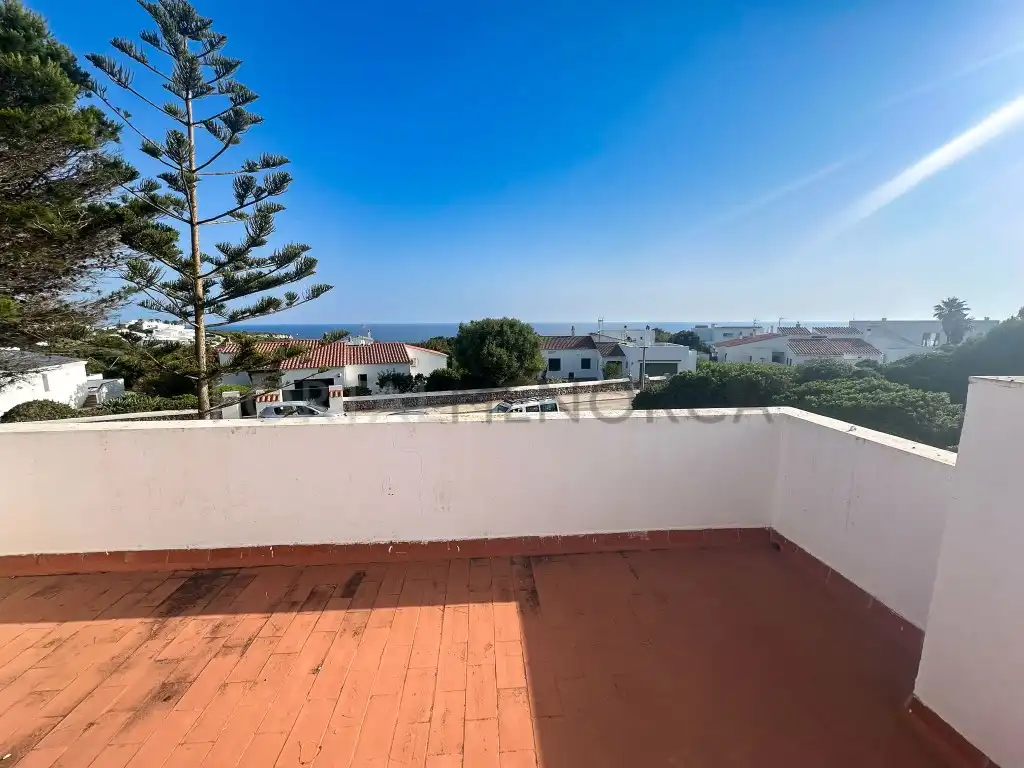 Vista exterior de Casa o xalet en venda en Maó - Mahón amb Piscina