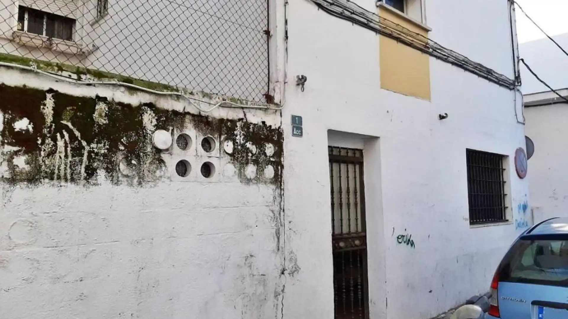 Vista exterior de Local en venta en El Puerto de Santa María