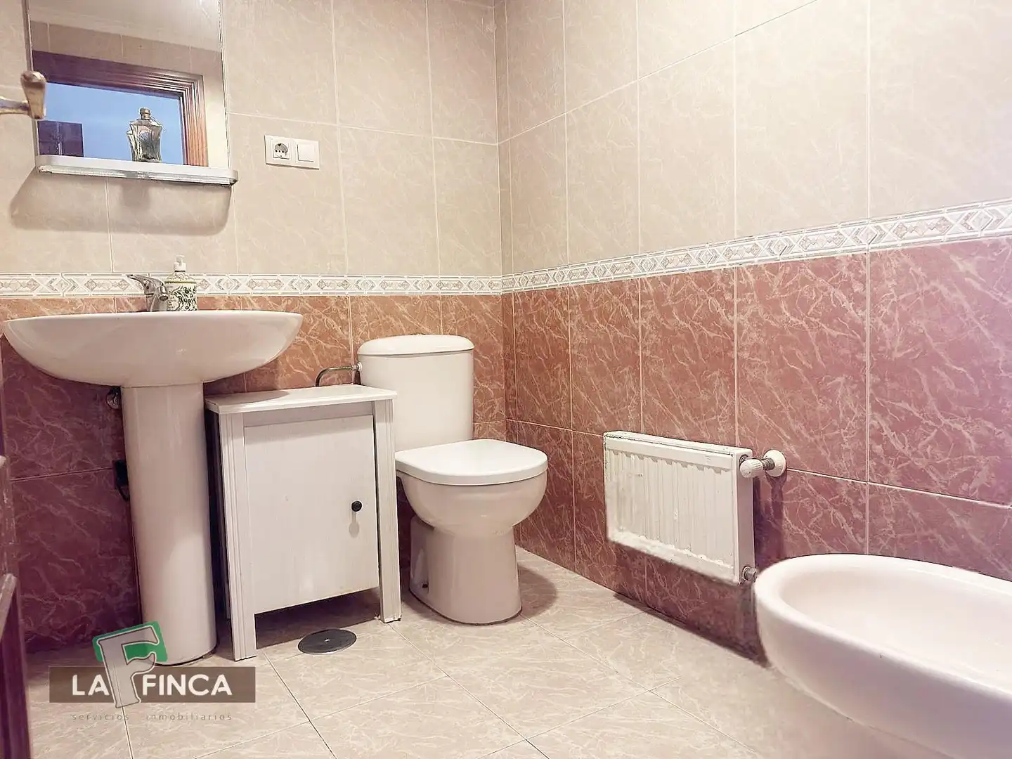 Bathroom of Flat for sale in Carreño  with Heating, Storage room and Furnished