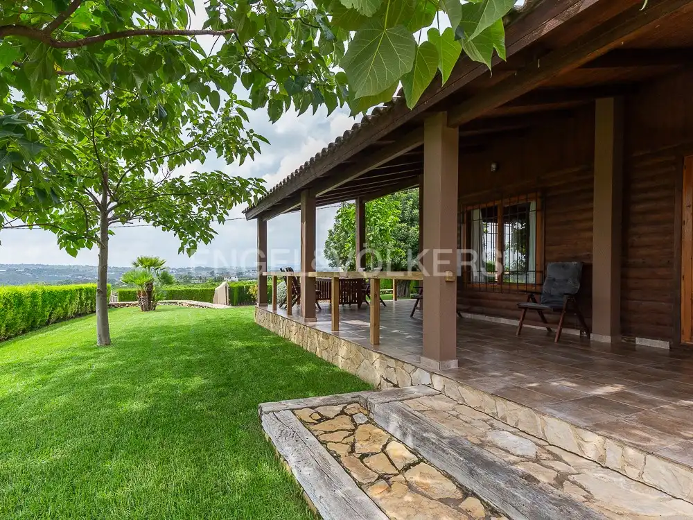 Jardín de Casa o chalet de alquiler en Torrent con Aire acondicionado, Calefacción y Jardín privado